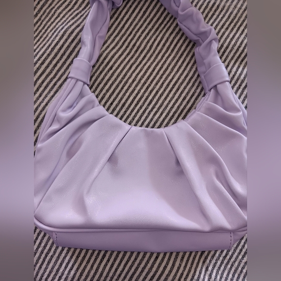 Olivia & Kate Lavender Bag - Picture 2 of 7